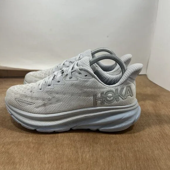 Hoka One One Clifton 9 Women's Size 8 B(Medium) Running Shoes White - Picture 3 of 9